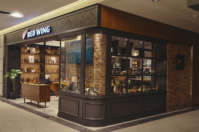 RED WING 店舗看板 REDWING JAPANから看板が届きました！ - ストアマガジン